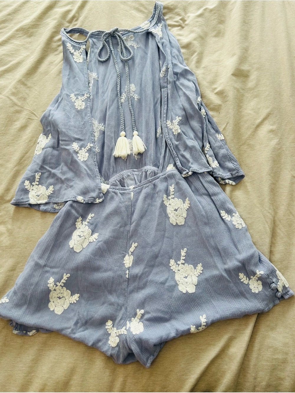 Lost + Wander Light Lavender Embroidered Halter Top - Picture 10 of 10